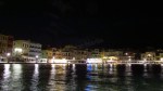 Crète – La Canée – Vieux Port Vénitien, vue sur la ville, de nuit